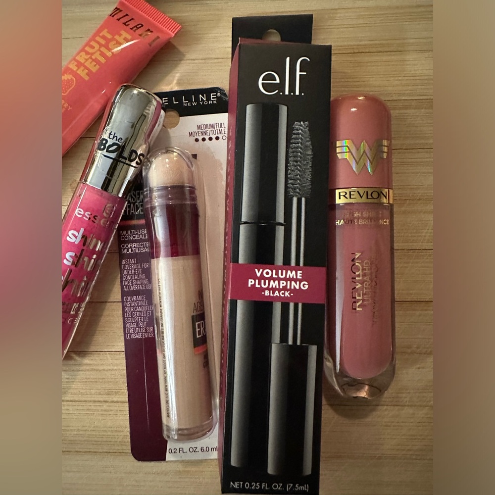 All new in packaging - Various Make Up - Picture 4 of 7